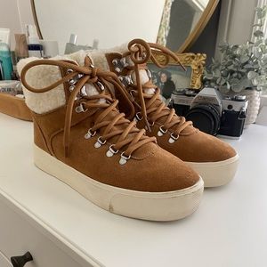 Selling these amazing brown Marc Fisher winter boots! Size 7.5 (would fit an 8)